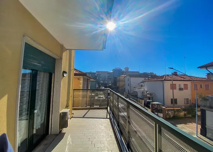 Quito Piazza Mazzini 150m Dal Mare E Vicino Pista Azzurra